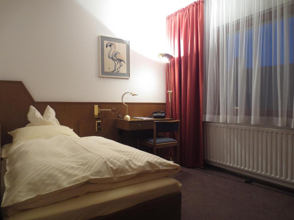 Parkhotel Goldlinde Bodenwerder Habitación foto